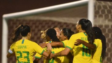 Pia Sundhage: “A estreia foi acima das minhas expectativas, estou otimista, temos muito trabalho pela frente”