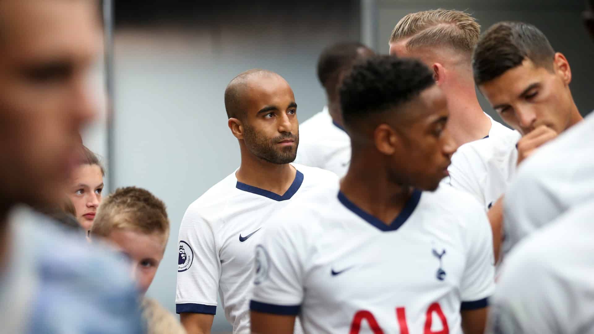 Lucas Moura: &ldquo;Fiquei triste por n&atilde;o ser titular na final da Champions, mas respeito escolha de Pochettino&rdquo;