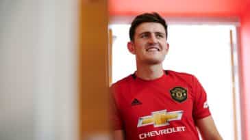 Maguire vê United no caminho certo e exalta impacto de Bruno Fernandes: “É um líder e quer vencer tudo”