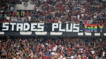 Depois de mais um jogo interrompido por homofobia na França, LFP marca reunião com torcedores