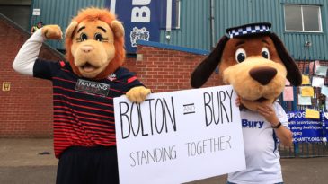O Bolton do meu pai e do meu avô sobreviveu, mas algo precisa mudar para evitar outro Bury