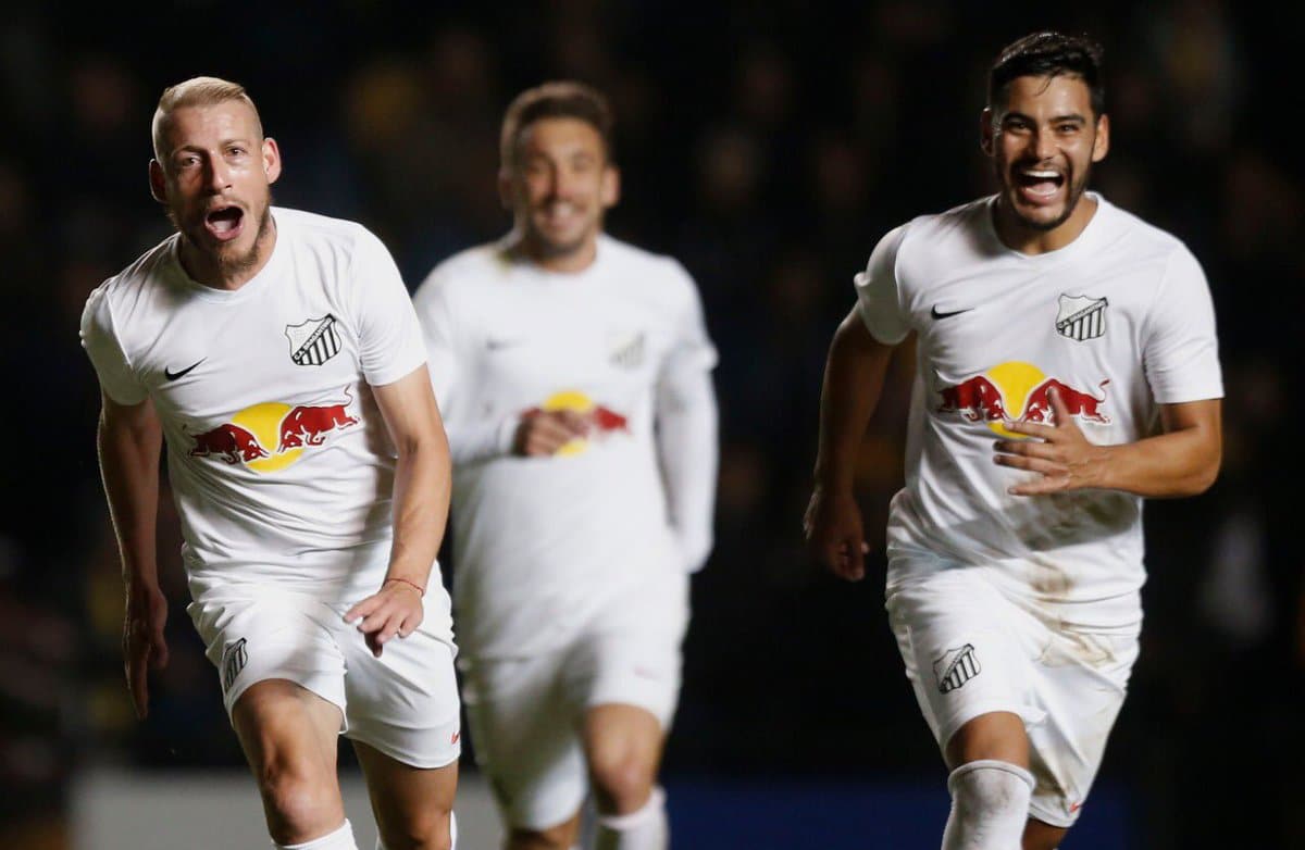 Em dia de Pr&ecirc;mio Pusk&aacute;s, o Bragantino anotou um gola&ccedil;o para se candidatar ao pr&oacute;ximo ano