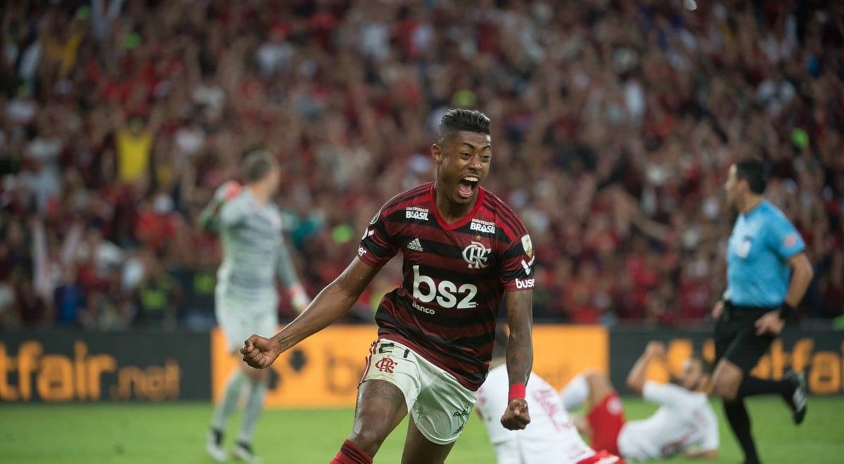 O Flamengo conquistou uma vit&oacute;ria do tamanho de um Maracan&atilde; lotado em jogo decisivo de Libertadores