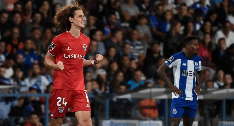 O Gil Vicente voltou &agrave; primeira divis&atilde;o portuguesa e desbancou Porto logo na reestreia