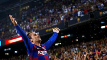 Sob olhares de Messi e Suárez, Griezmann liderou espetáculo na goleada do Barcelona por 5 a 2 sobre o Betis