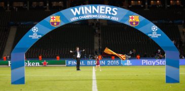 O futebol espanhol se uniu para consolar Luis Enrique, após a perda de sua filha de nove anos