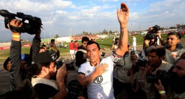 À eternidade: Paredes se tornou o maior artilheiro da história do Campeonato Chileno