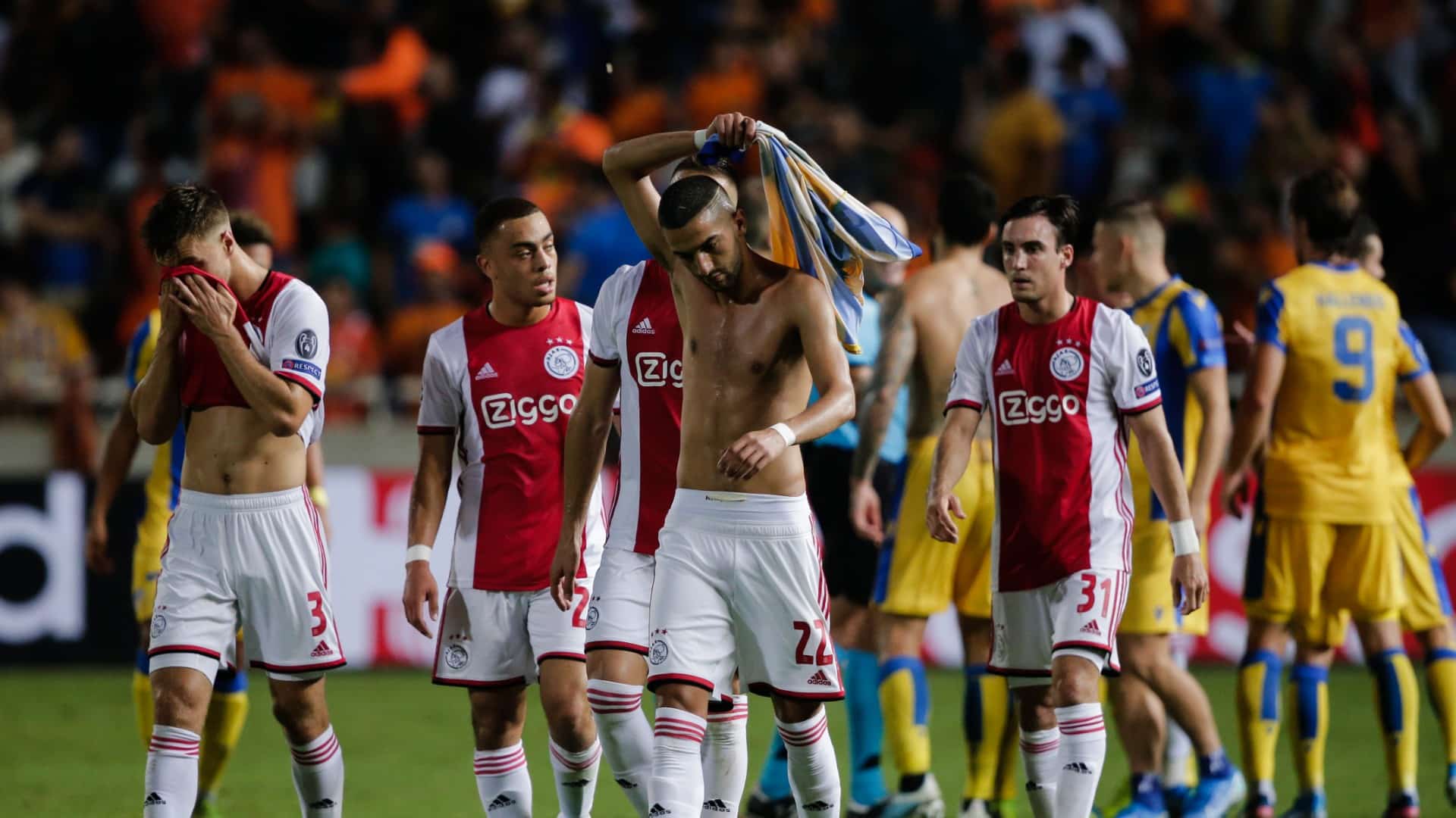 Apoel merecia mais que o empate e segue vivo para decidir vaga com o Ajax em Amsterd&atilde;
