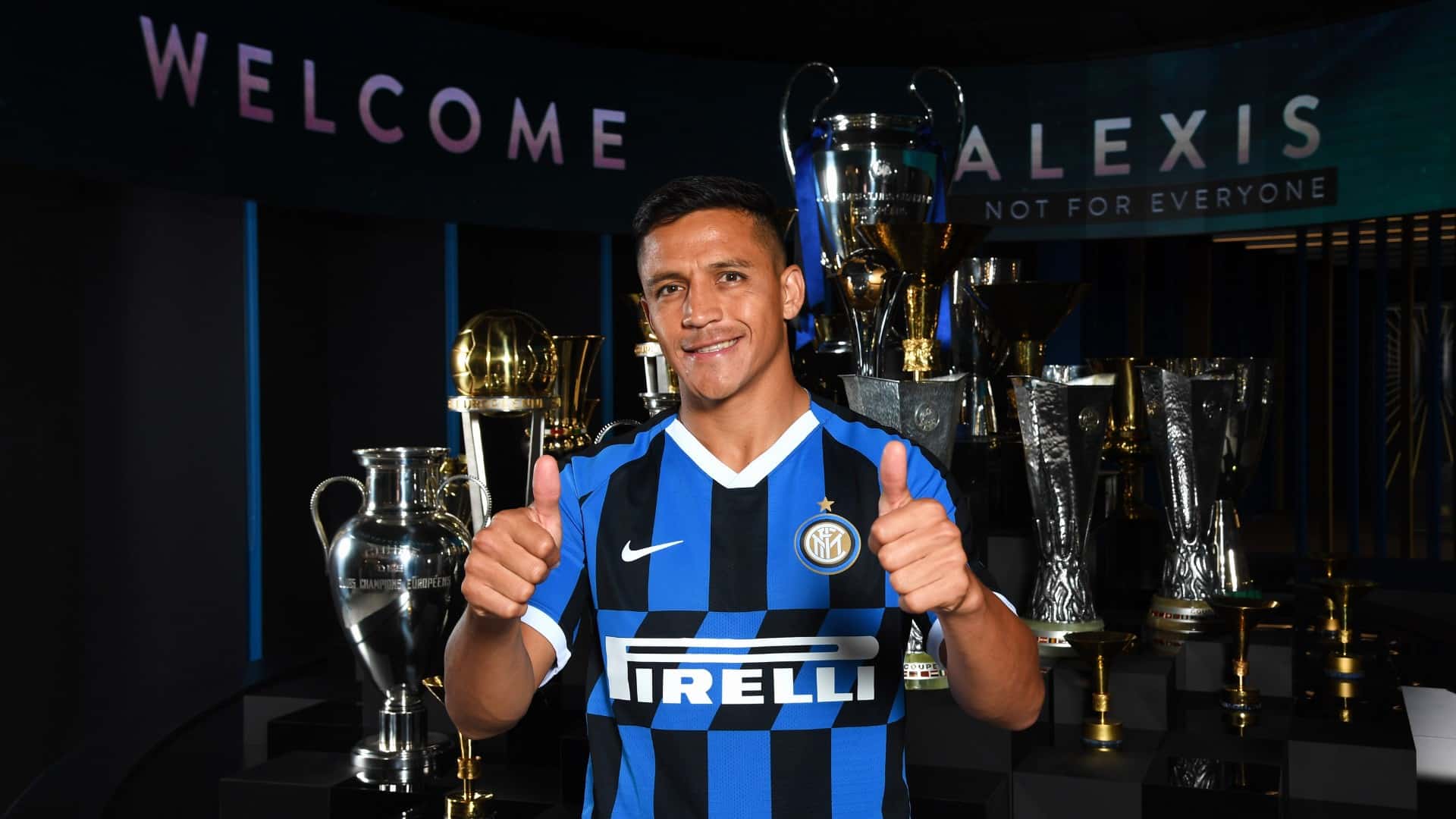Alexis S&aacute;nchez ganha camisa 7 na Inter e diz que n&atilde;o se arrepende de ida ao Manchester United