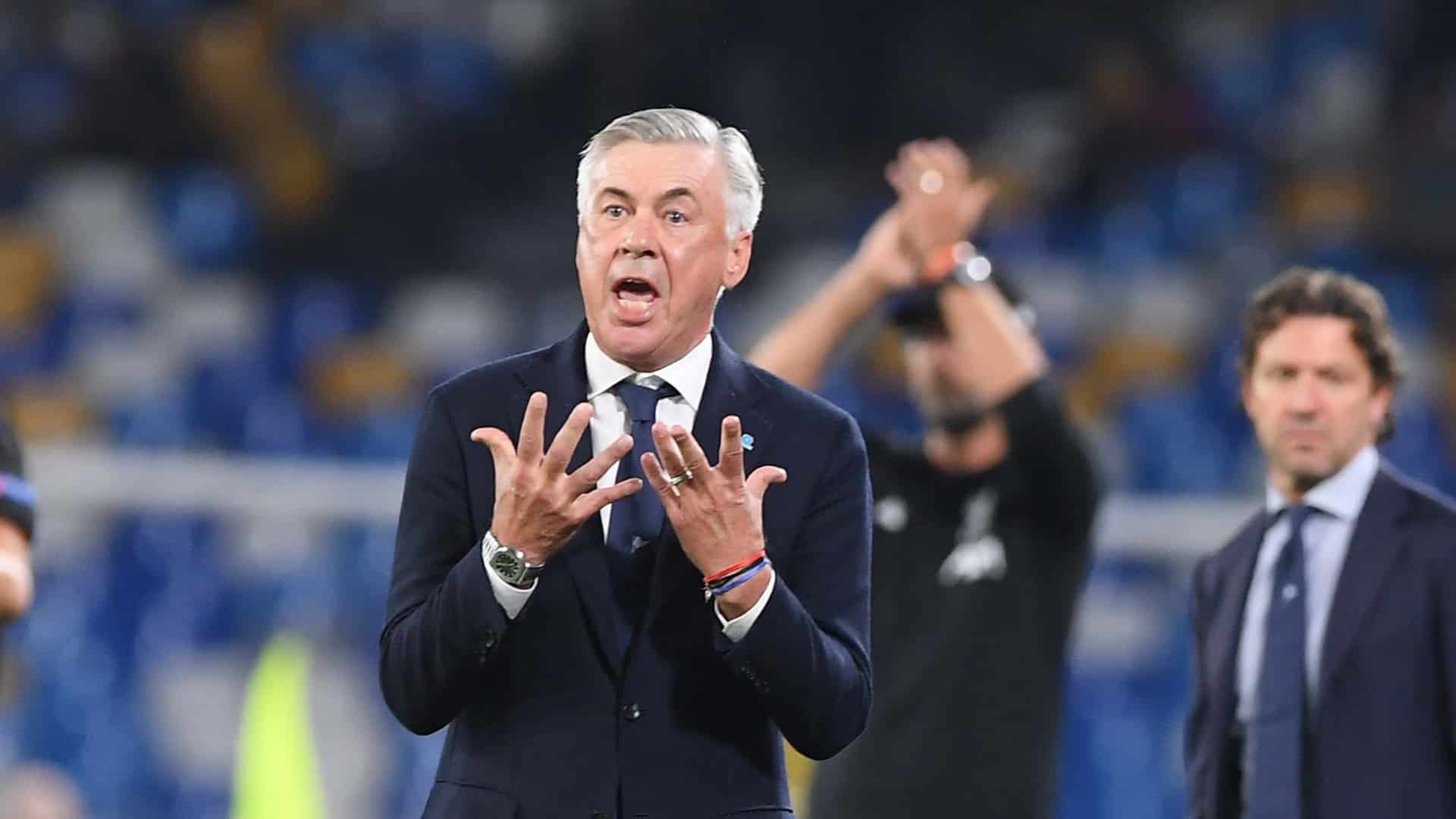 Ancelotti: &ldquo;Serie A precisa melhorar n&atilde;o s&oacute; do ponto de vista t&eacute;cnico, mas tamb&eacute;m os est&aacute;dios&rdquo;