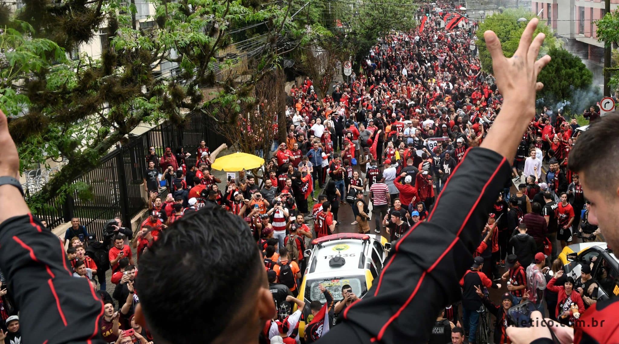 Podcast Trivela #239: Furac&atilde;o devastador e campe&atilde;o