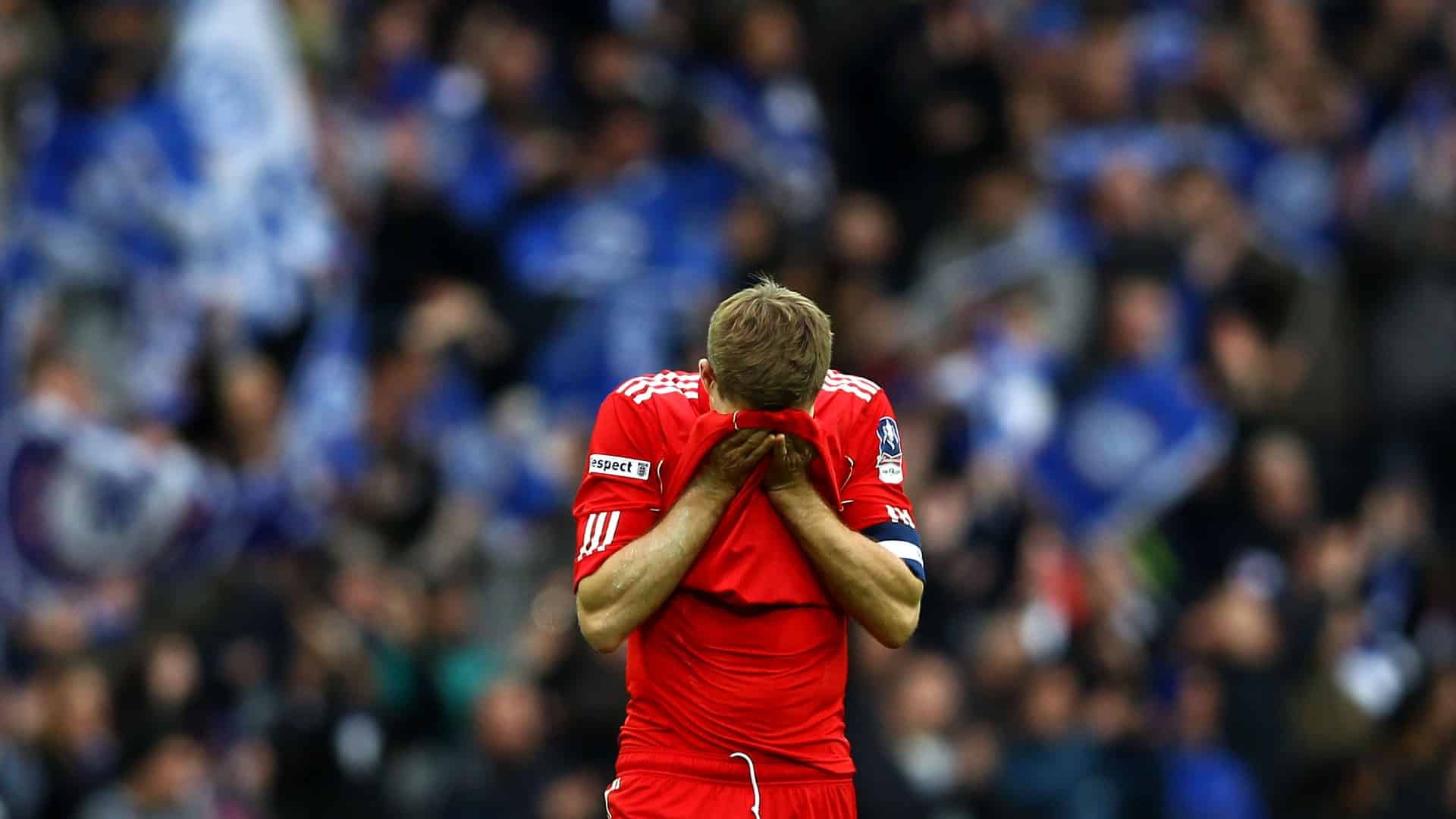 &ldquo;Make us Dream&rdquo; exp&otilde;e a agonia de quem carregou o fardo de ser o Messias de um clube como o Liverpool
