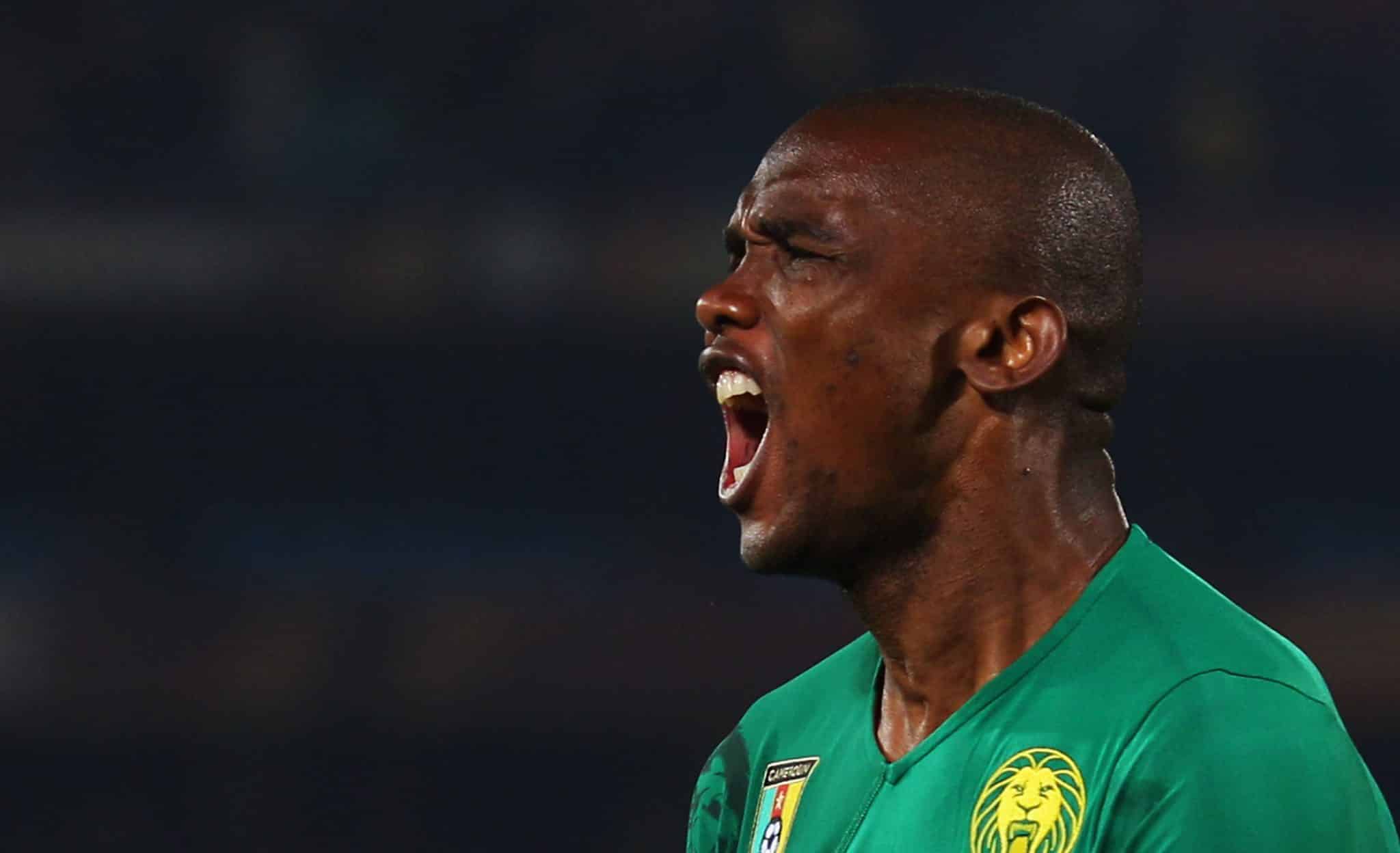 Eto&rsquo;o se despede do futebol e eterniza a imagem do atacante impar&aacute;vel que tamb&eacute;m simboliza o orgulho de um continente