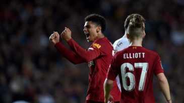 Frangaço do goleiro do MK Dons abriu caminho para a vitória liderada pelos jovens do Liverpool (e Milner)