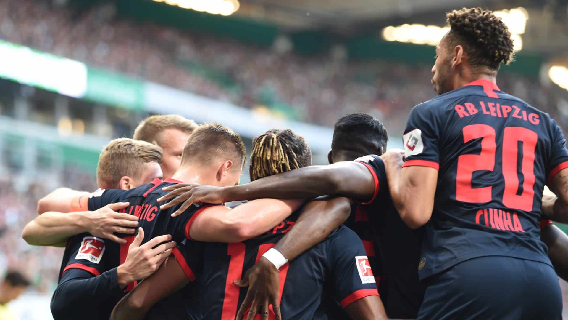 L&iacute;der e com autoridade: RB Leipzig vence o Bremen por 3 a 0 fora de casa e segue invicto