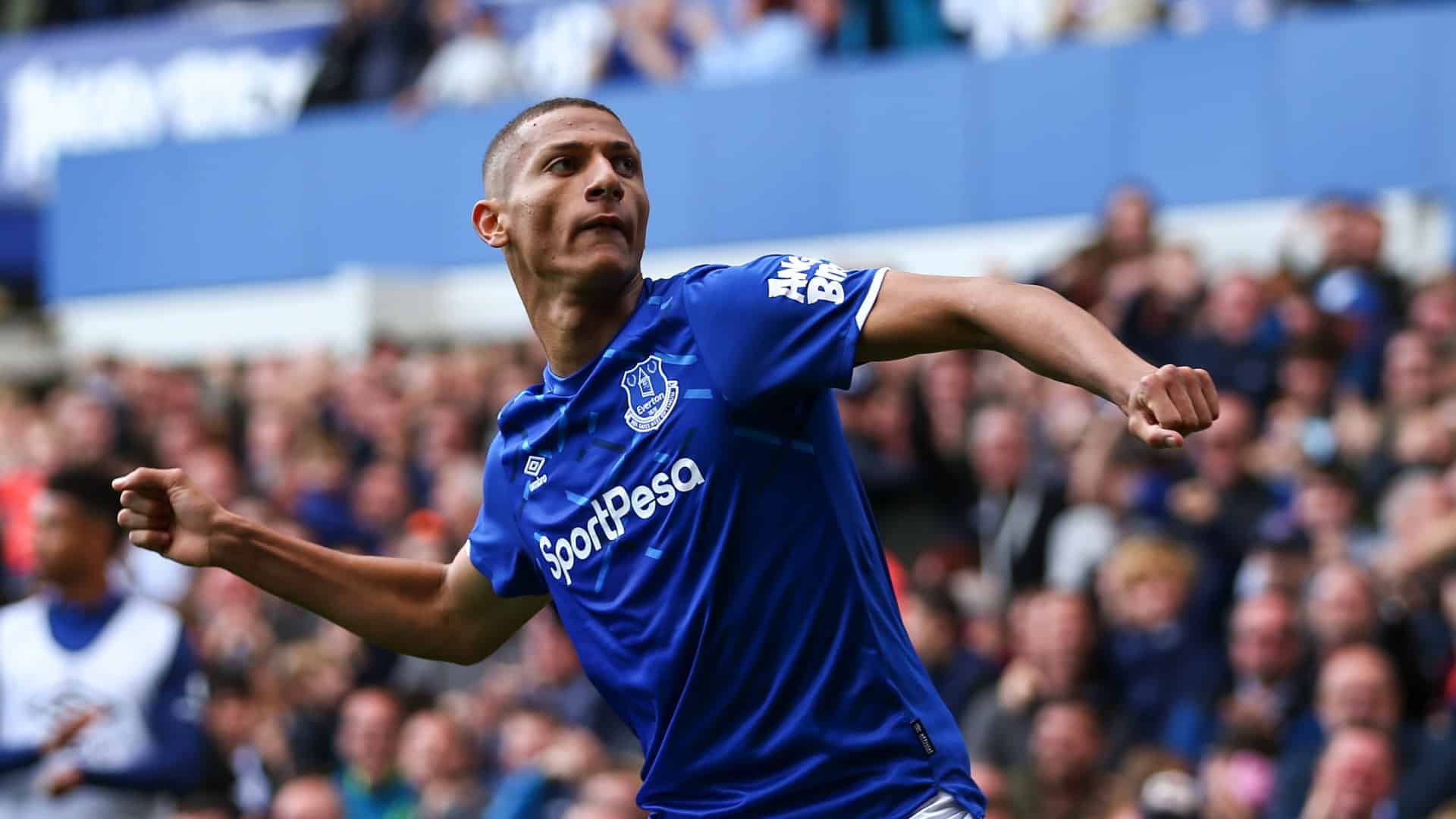 Everton desencanta no ataque e, liderado por Richarlison, vence o Wolverhampton