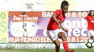 Geyse merece uma lembrança do Prêmio Puskás depois desse chapéu humilhante na goleira