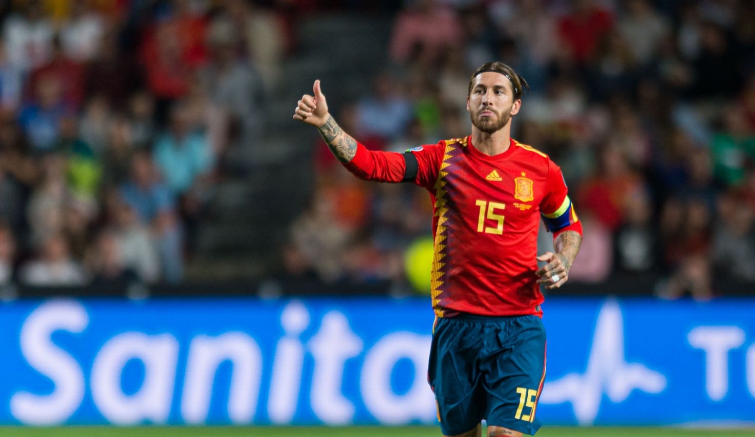 Na noite em que Sergio Ramos igualou o recorde de Casillas, a Espanha pouco se esfor&ccedil;ou para golear as Ilhas Faroe