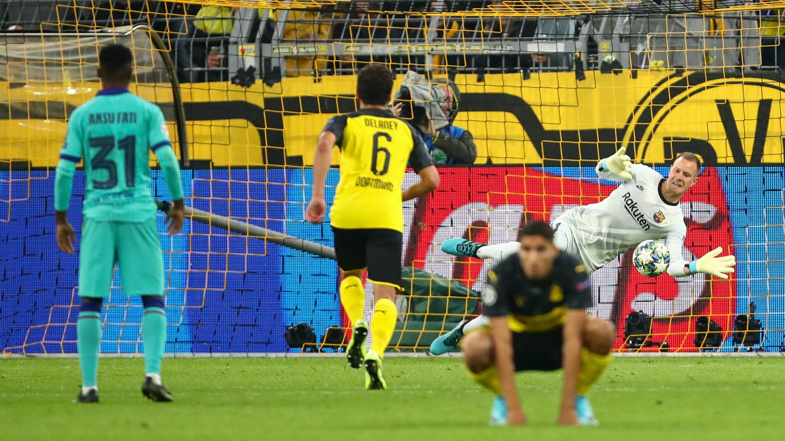Dortmund merecia vit&oacute;ria, mas Ter Stegen jogou por todo o Bar&ccedil;a para manter o placar zerado