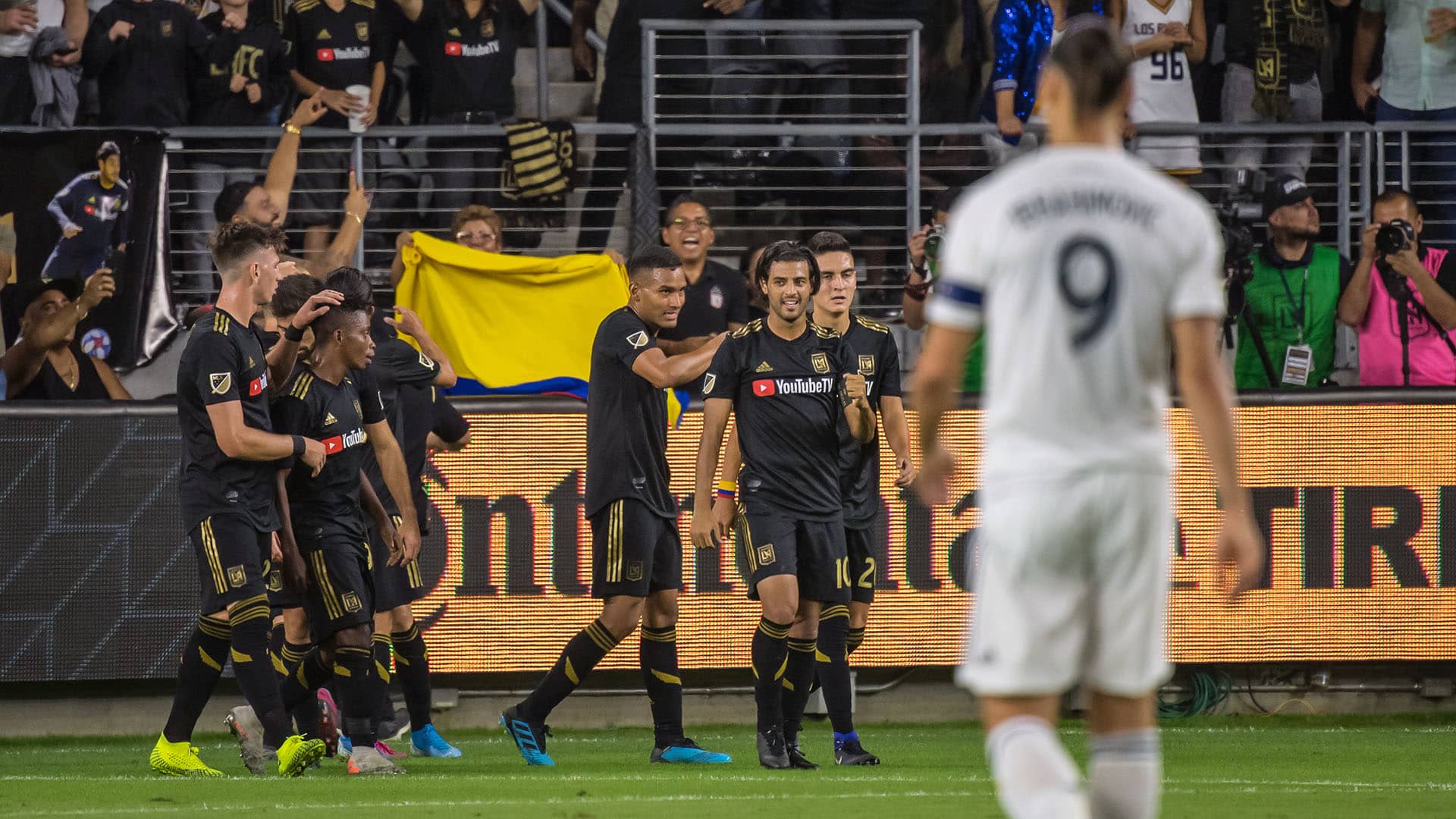 Quando t&aacute; valendo, t&aacute; valendo: LAFC de Vela vence El Trafico pela primeira vez e elimina o LA Galaxy de Ibra
