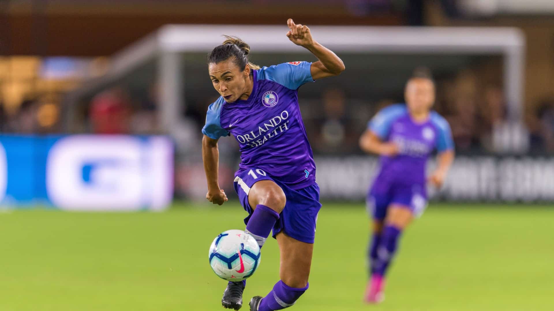 Marta termina temporada pelo Orlando Pride com gol para empatar o jogo contra Reign de Rapinoe