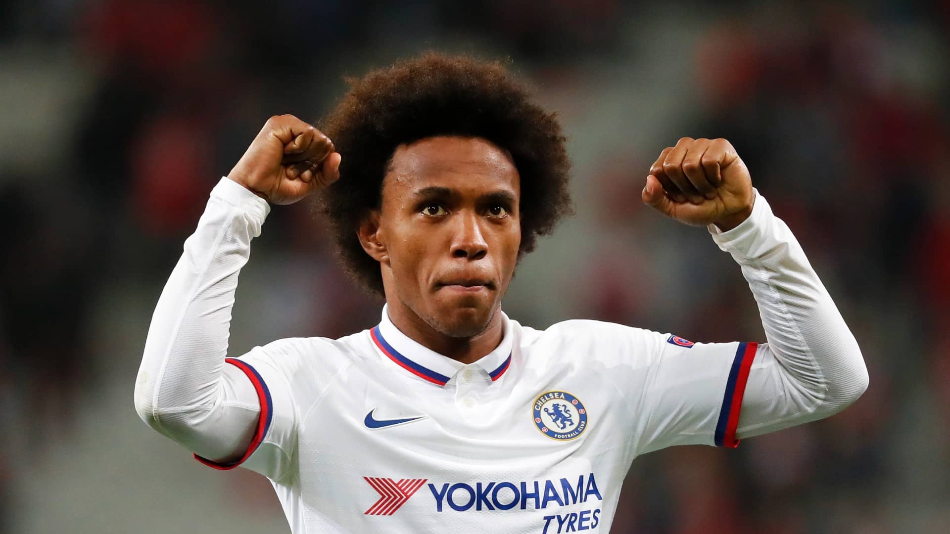 Willian: &ldquo;Completar 300 jogos com a camisa do Chelsea &eacute; algo especial para mim&rdquo;