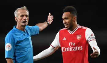 O que parecia uma vitória certa terminou em caos ao Arsenal – por Xhaka, pelo VAR e pelo empate com o Palace