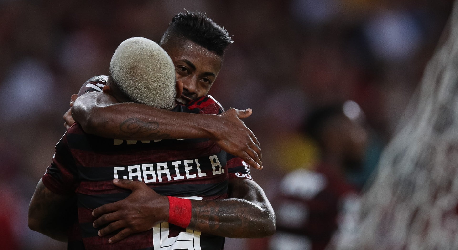 A m&atilde;o cheia no placar tamb&eacute;m refor&ccedil;a o lugar de Gabigol e Bruno Henrique como uma dupla &agrave; recorda&ccedil;&atilde;o