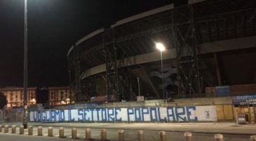 Torcidas italianas se unem em protesto e pedem “ingressos a preços populares por estádios mais cheios”