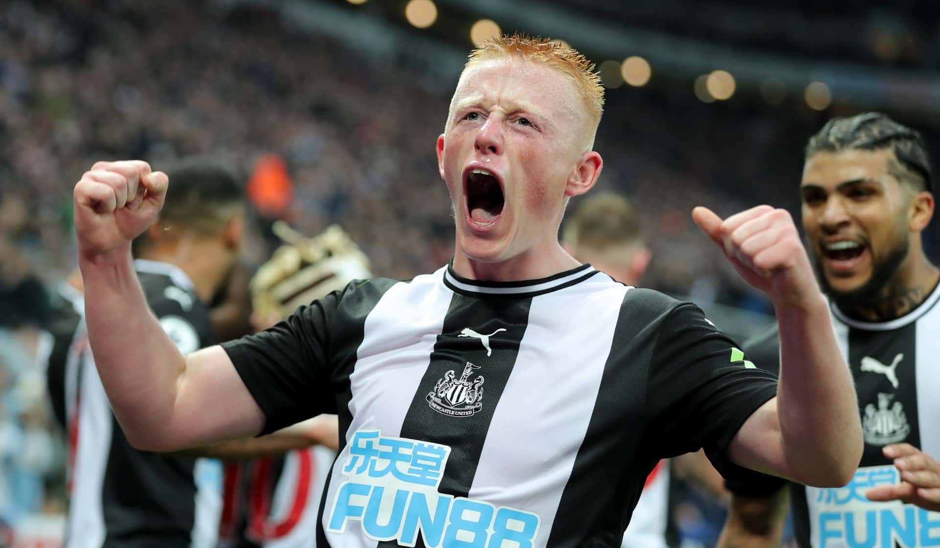 Menino de ouro: Logo na estreia, Matty Longstaff decidiu o vibrante triunfo do Newcastle sobre o United