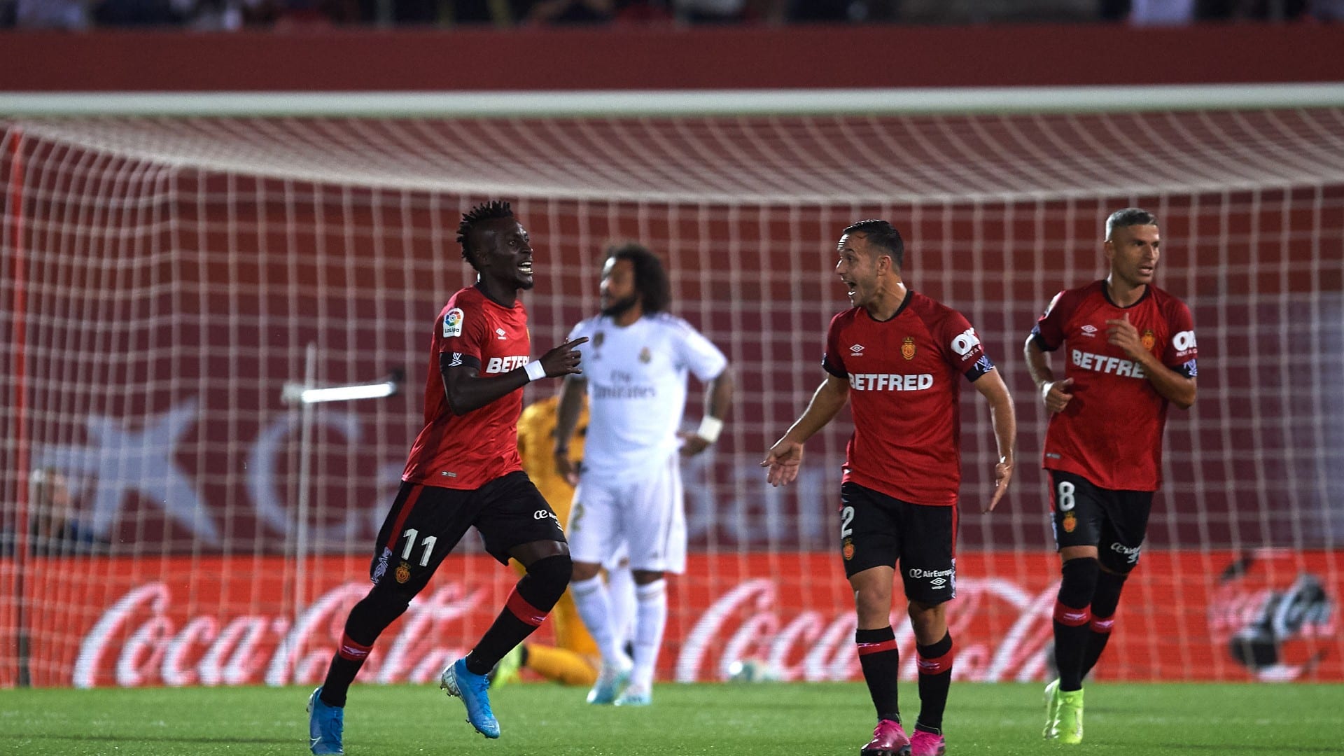 Real Madrid segue inconstante, perde para o Mallorca e a lideran&ccedil;a do Espanhol