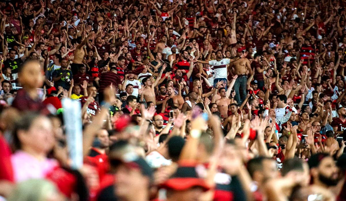Cantar a alegria de ser rubro-negro foi vontade incontrol&aacute;vel na apoteose do Maracan&atilde;