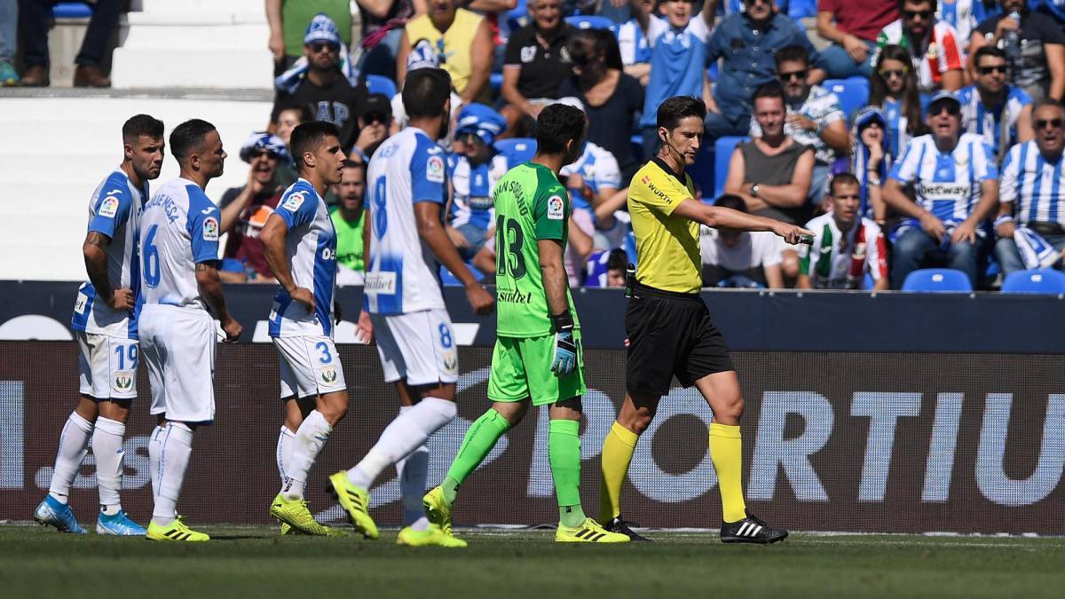 Por erro na marca&ccedil;&atilde;o de um p&ecirc;nalti com VAR, Legan&eacute;s pede que jogo do Espanhol seja parcialmente refeito