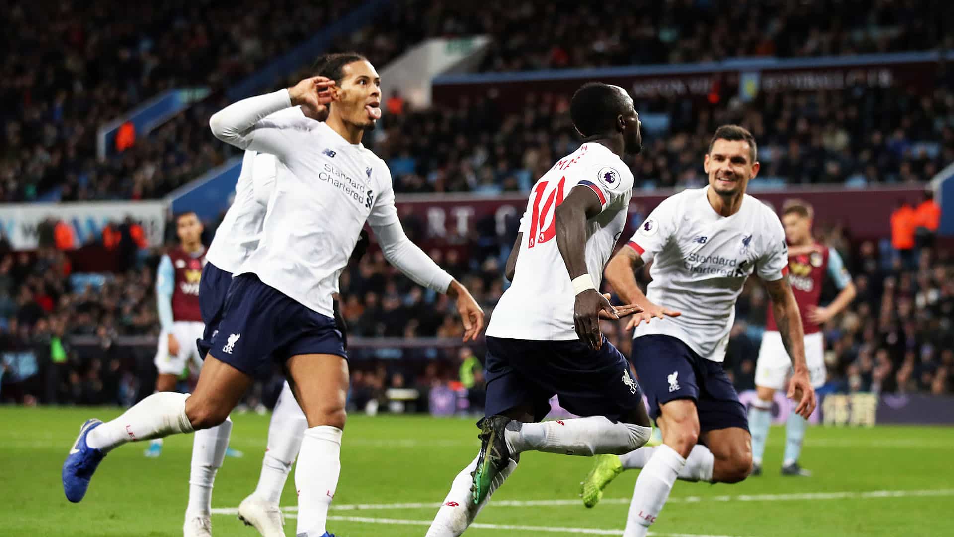 Foi sofrido, mas Liverpool arrancou virada dramática nos acréscimos contra o Aston Villa