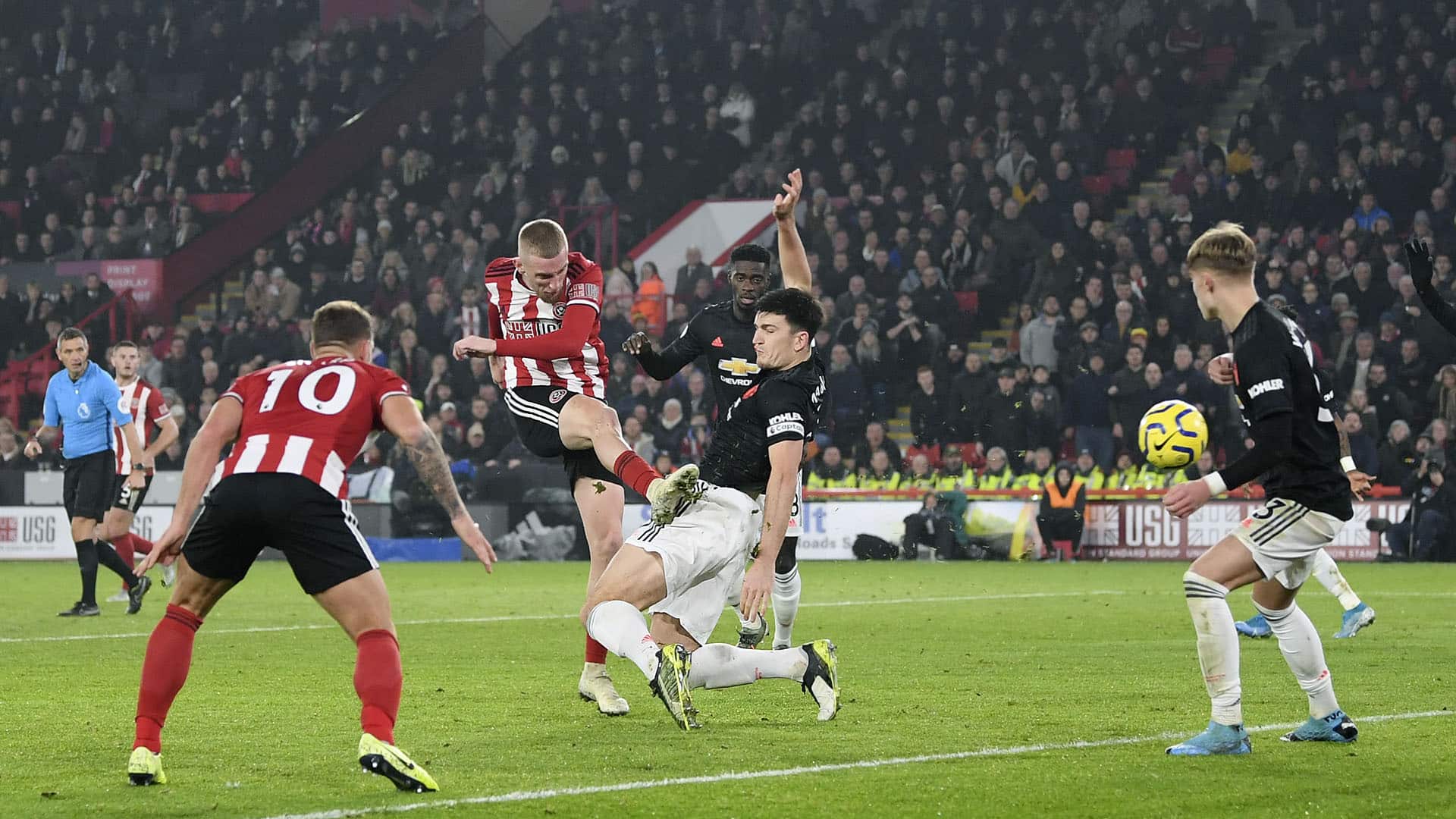 Molecada do Man United arranca virada improv&aacute;vel, mas Sheffield United n&atilde;o arrefece e busca empate