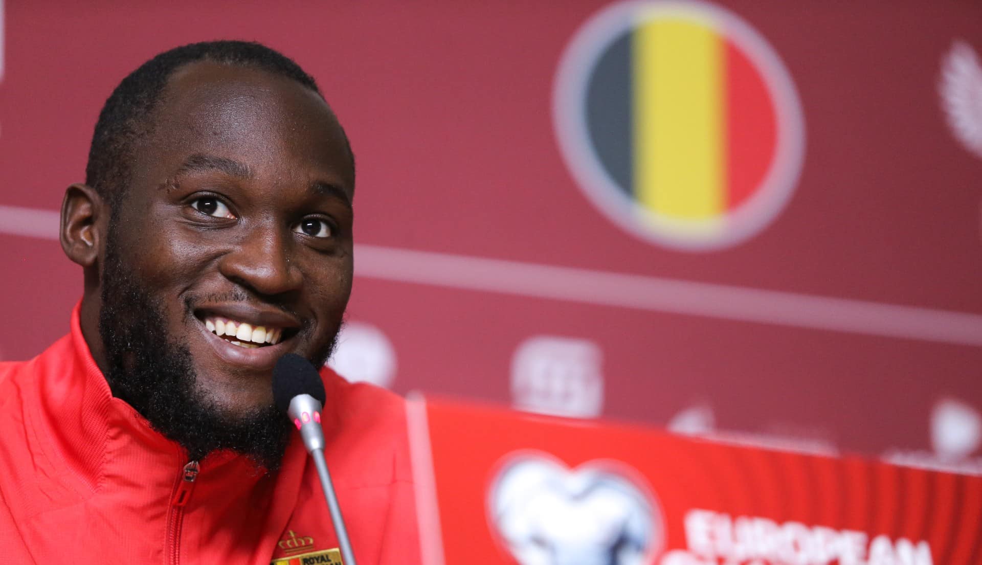 Para celebrar seus 50 gols pela sele&ccedil;&atilde;o, Lukaku doou 5 mil ingressos a institui&ccedil;&otilde;es de caridade