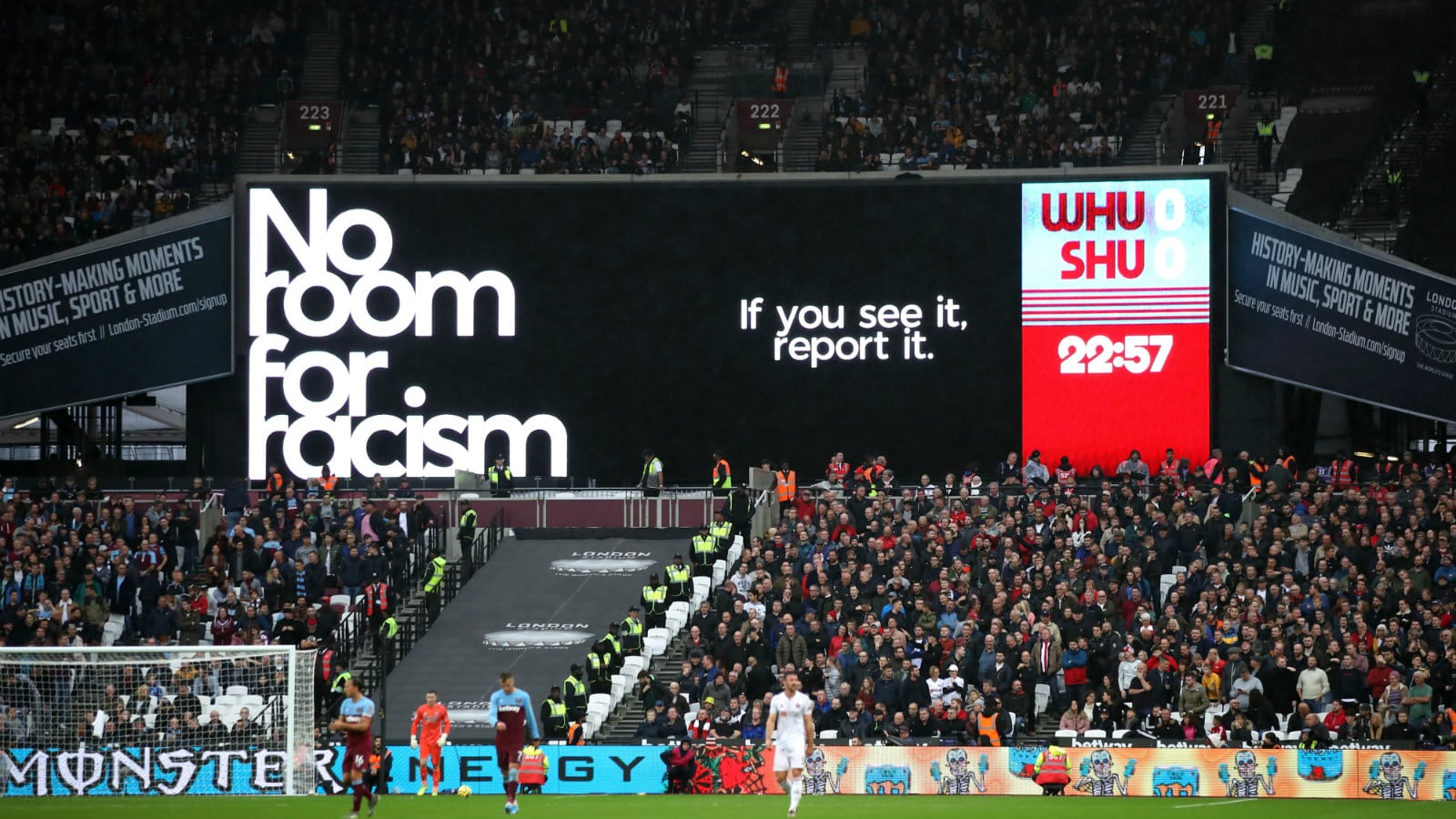 A Vice perguntou o que clubes de Premier League e Bundesliga fariam em epis&oacute;dios racistas como o de Marega