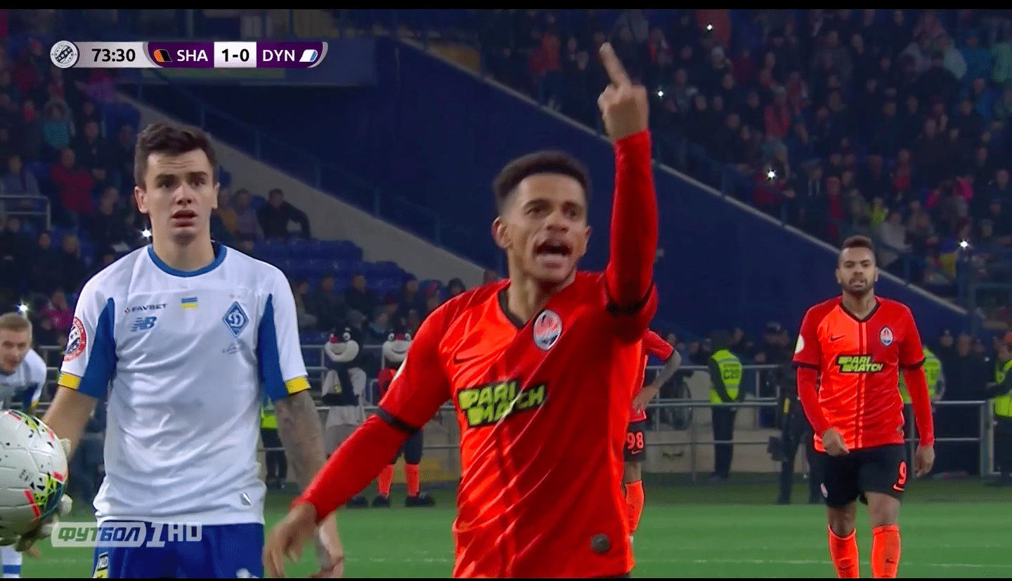 Diante das medidas in&uacute;teis contra o racismo, Taison e Dentinho se tornam mais duas v&iacute;timas do preconceito