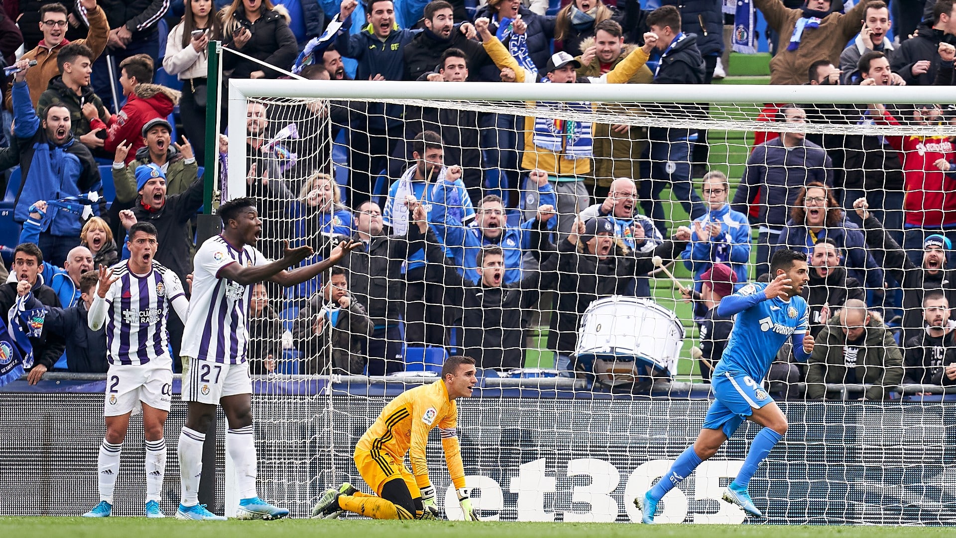 Getafe venceu o Valladolid e j&aacute; faz outra &oacute;tima campanha, entre os quatro primeiros da Espanha
