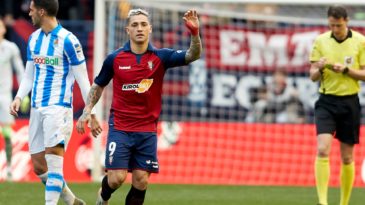 A Real Sociedad venceu, mas Chimy Ávila fez dois lindos gols para o Osasuna