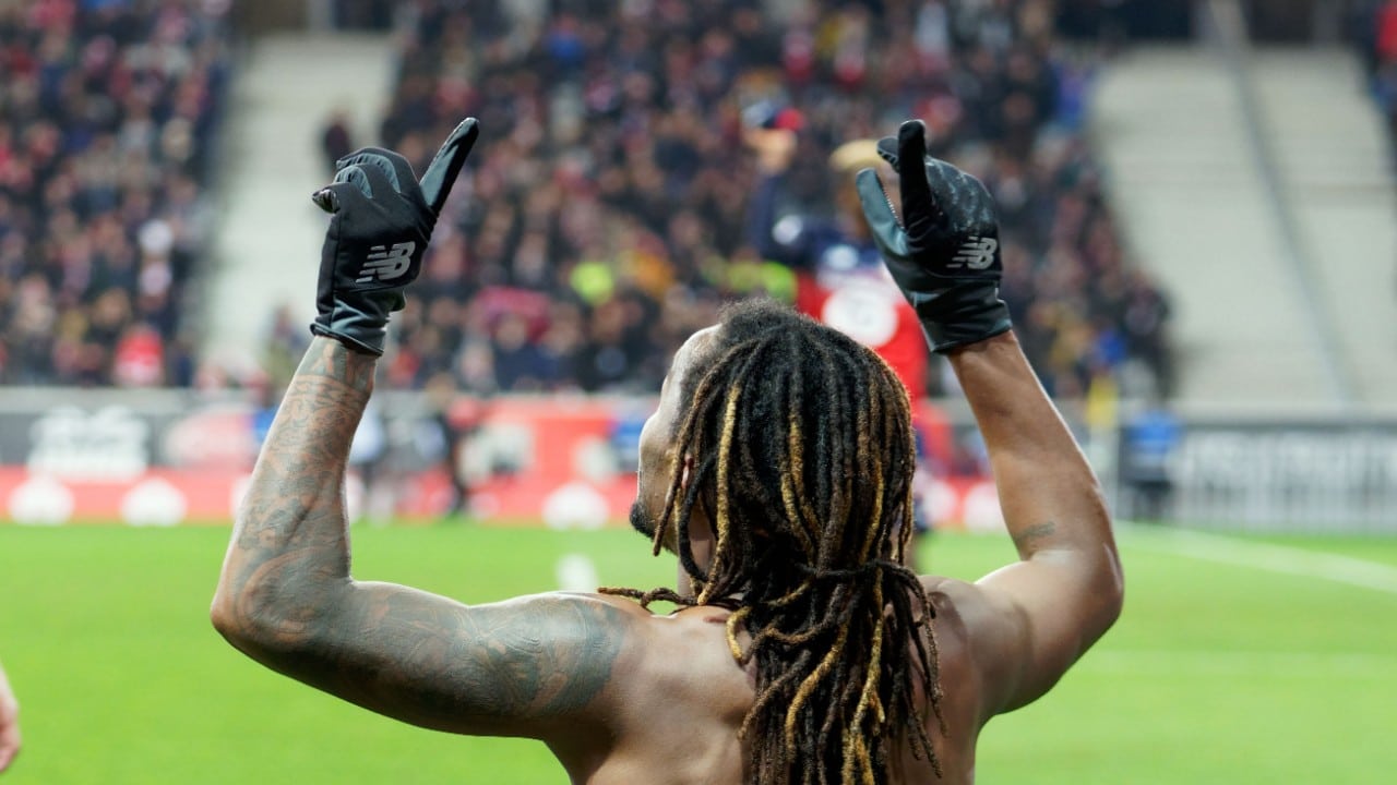Renato Sanches fez seu primeiro gol pelo Lille em vit&oacute;ria nervosa contra o Montpellier