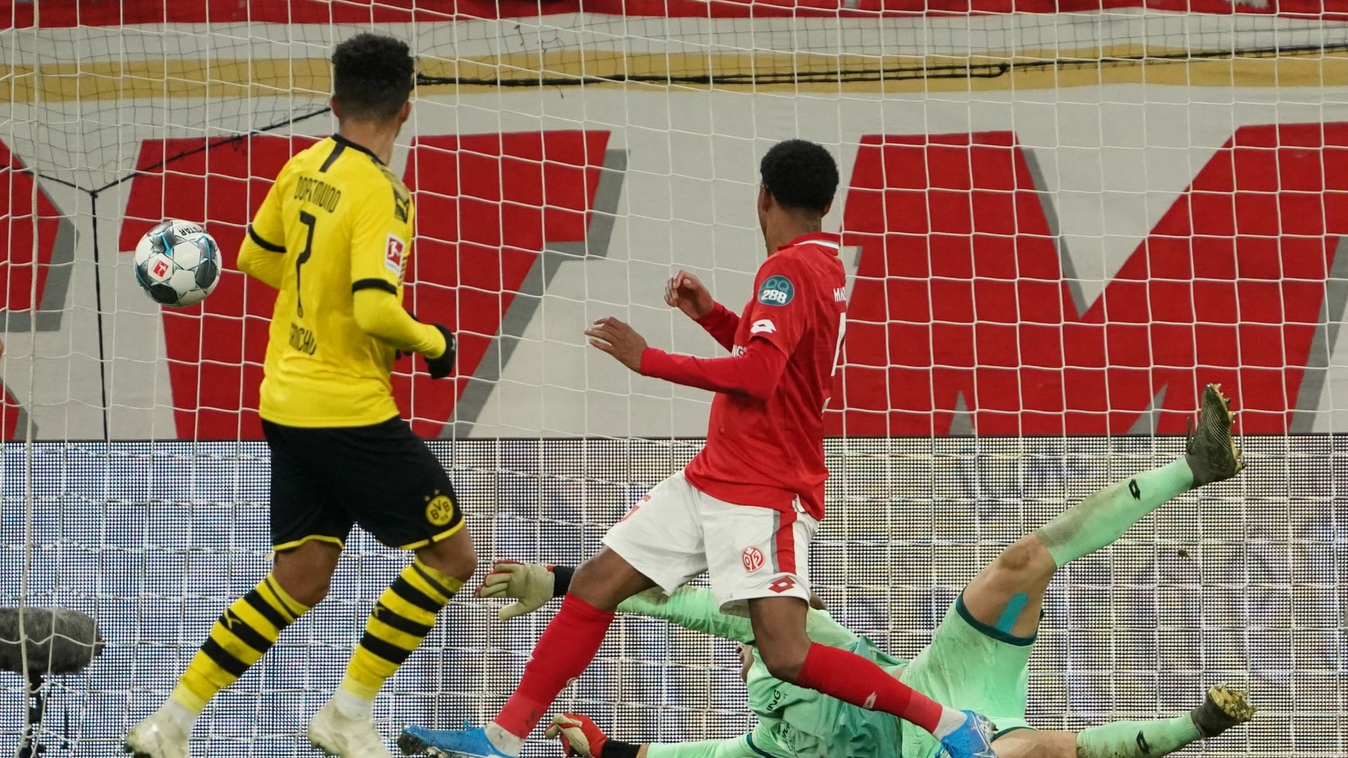 Que tal a produ&ccedil;&atilde;o de Sancho em seus &uacute;ltimos seis jogos pelo Dortmund? Sete gols e quatro assist&ecirc;ncias