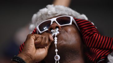 “A verdade é que não aprendemos a desistir”, por Arthur Chrispin