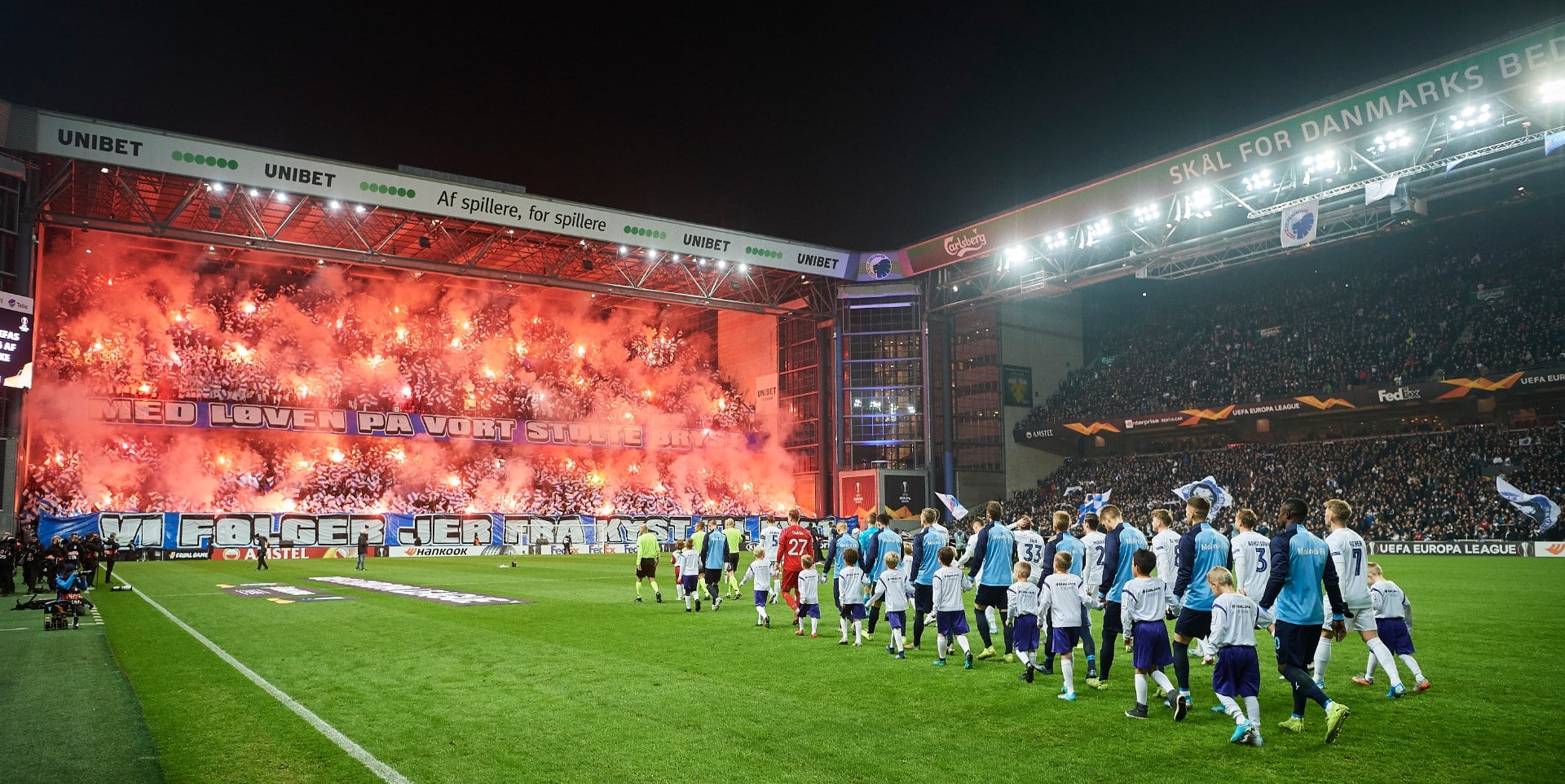 O Malmö venceu o clássico em Copenhague, garantiu a classificação e ofereceu uma bela despedida a Rosenberg