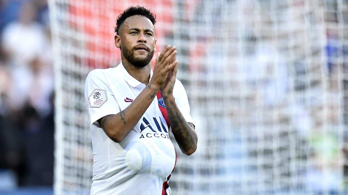 Entrevista &agrave; France Football mostra um Neymar reconciliador com o PSG: &ldquo;Por que sair daqui?&rdquo;