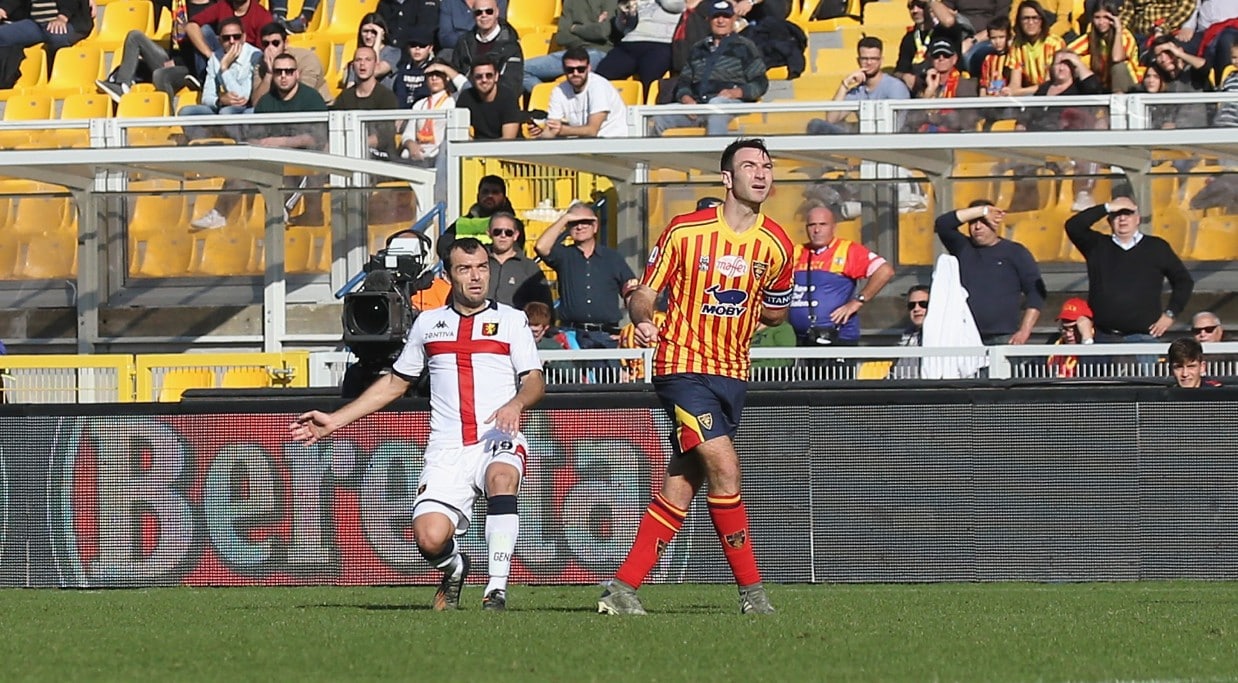 Pandev teve muita qualidade para anotar este gola&ccedil;o por cobertura pelo Genoa