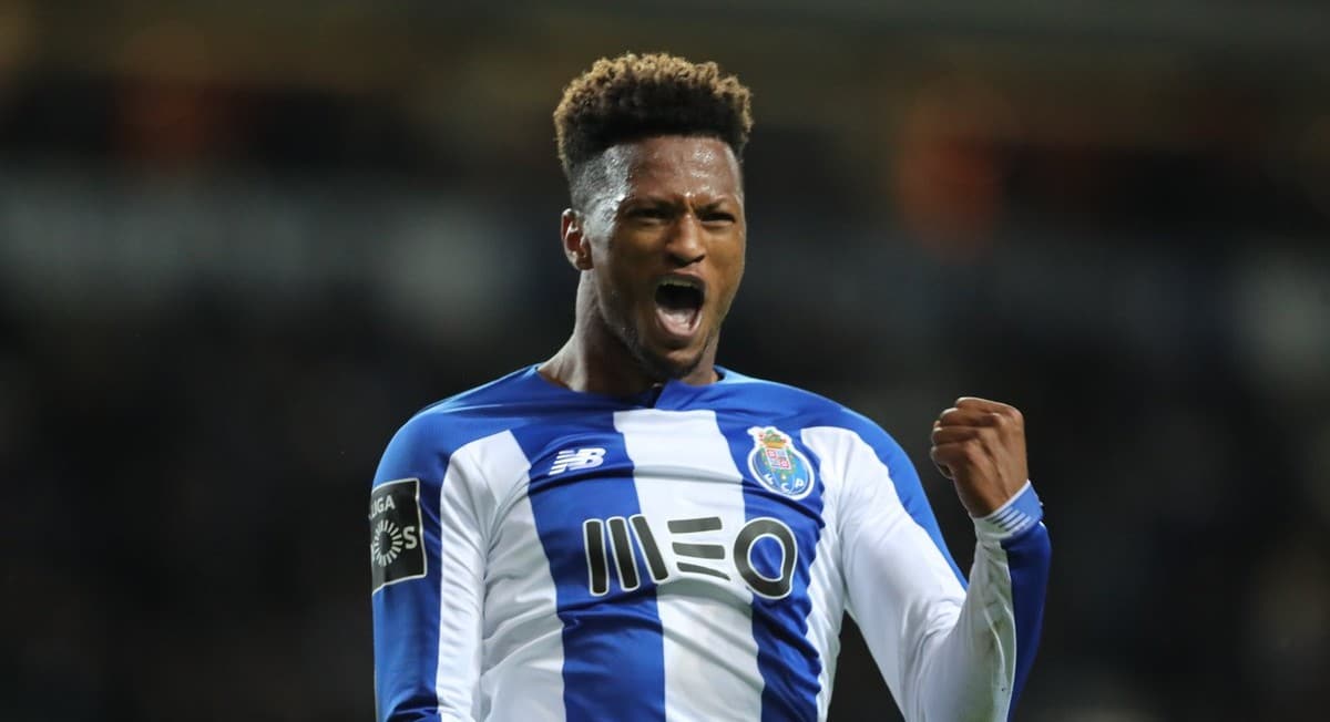 O que Z&eacute; Luis fez n&atilde;o foi um gol de bicicleta, mas sim um gol de cambalhota pairando no ar