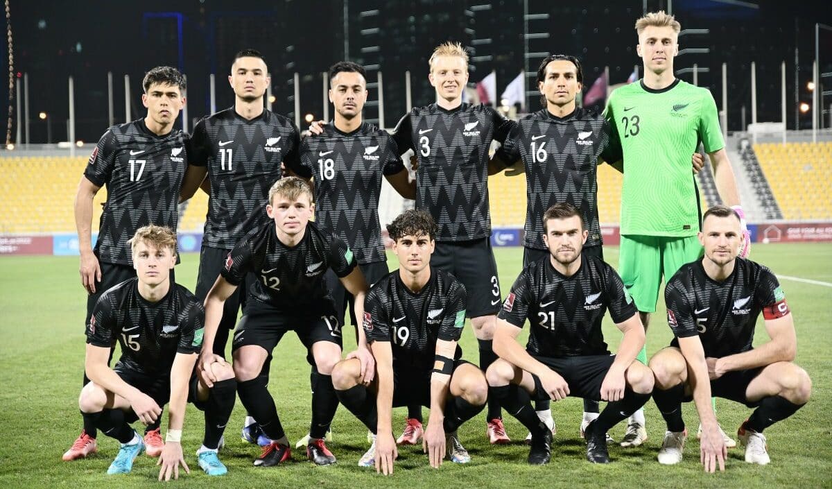 A Nova Zel&acirc;ndia faz 7&times;1 e ser&aacute; desafiada por Taiti, Ilhas Salom&atilde;o e Papua Nova Guin&eacute; na fase final da Oceania