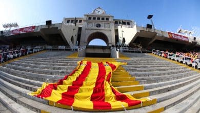 Barcelona jogar&aacute; no Est&aacute;dio Ol&iacute;mpico em 2023/24 ap&oacute;s diretoria aprovar reforma do Camp Nou