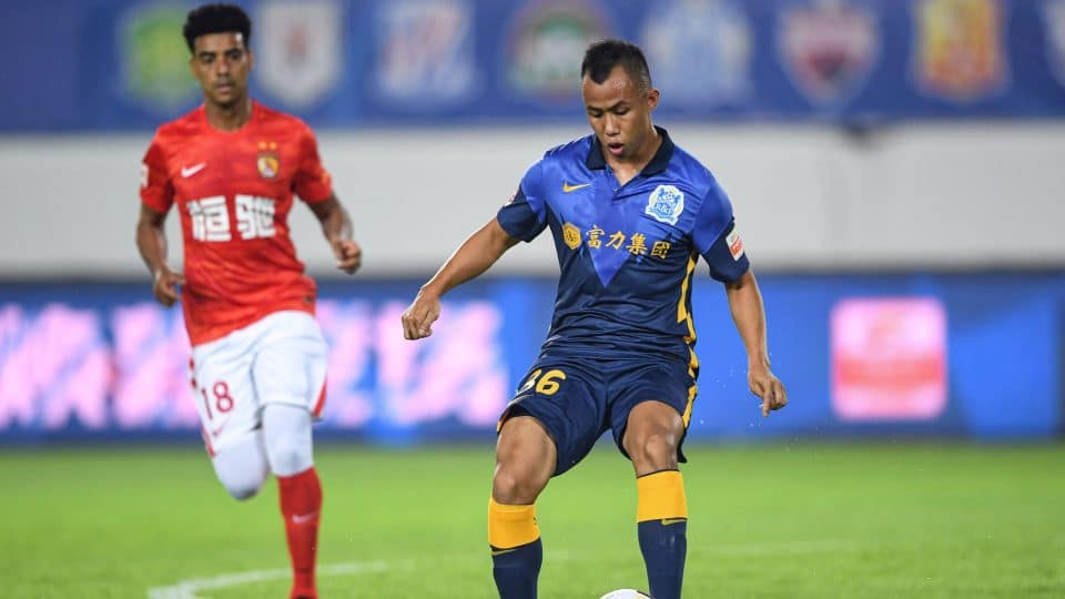 Crise na China aumenta: Guangzhou City suspende operações e não disputará a liga do país